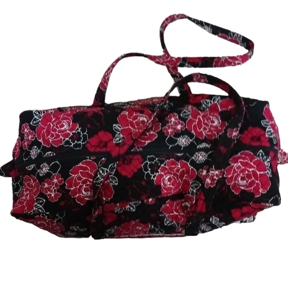MARIE BY GIFTCRAFT RED & BLACK FLORAL DUFFLE BAG